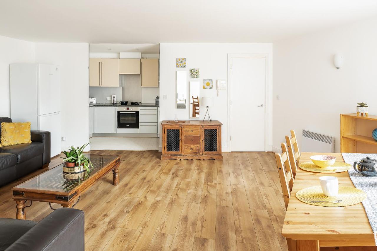 Comfortable And Bright Apartment In Tower Bridge London Bagian luar foto